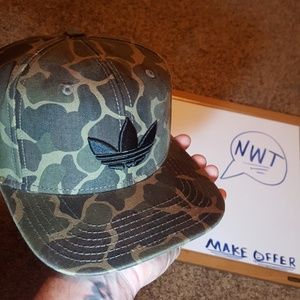 NWT Fox Brand Forest Camo/Black SnapBack!